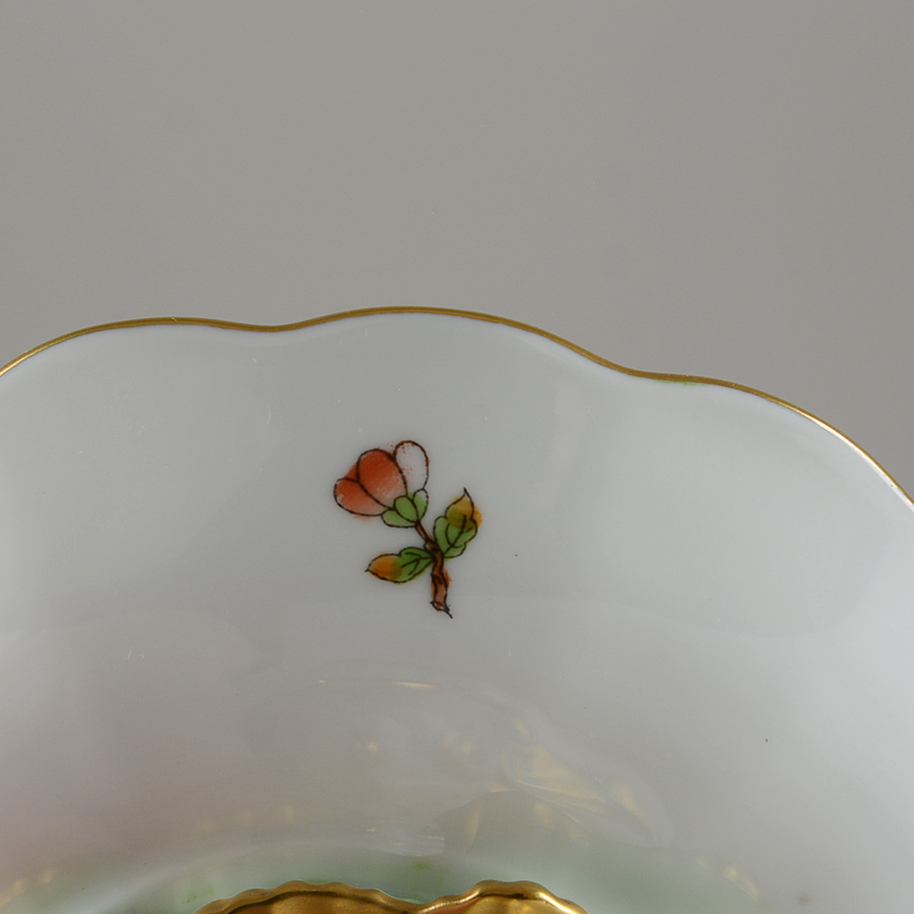 Herend Hungary 'Queen Victoria' Compote With Koi Fish Pedestal