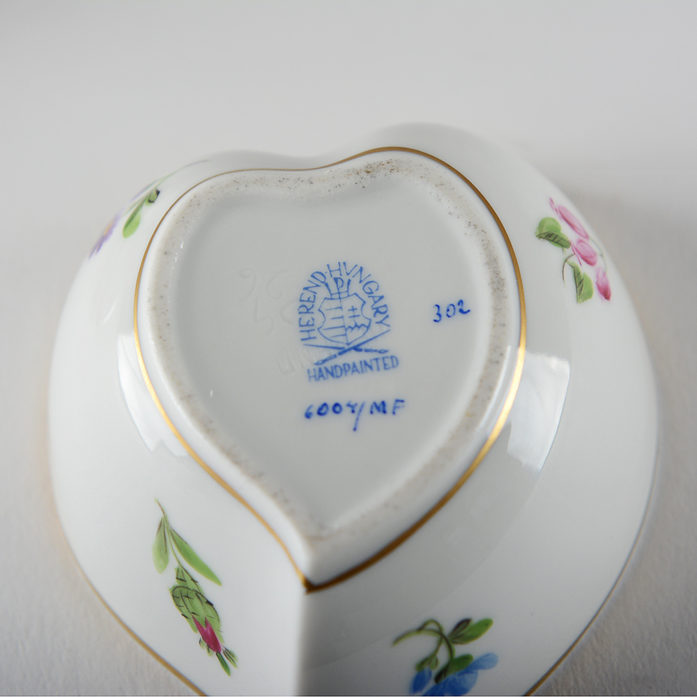 Herend Hungary 'Kimberly' Heart Shaped Ring Box