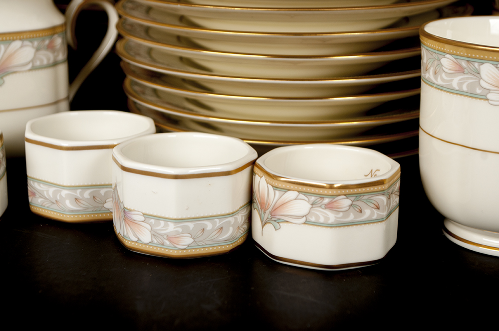 Noritake Barrymore Bone China Set