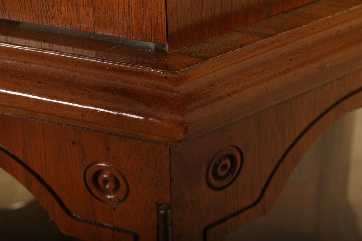 Lighted Corner Display Cabinet