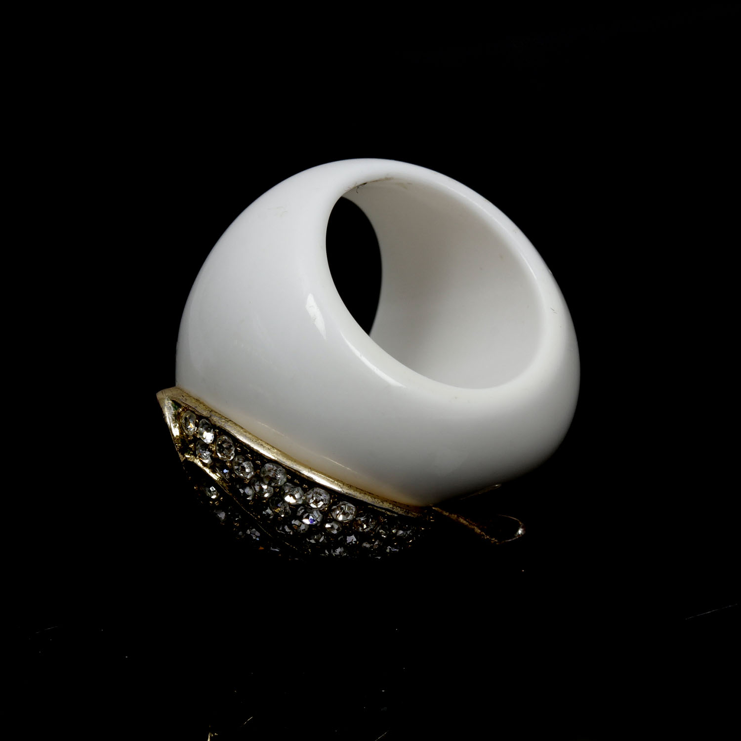 Rhinestone and Lucite Apple Ring