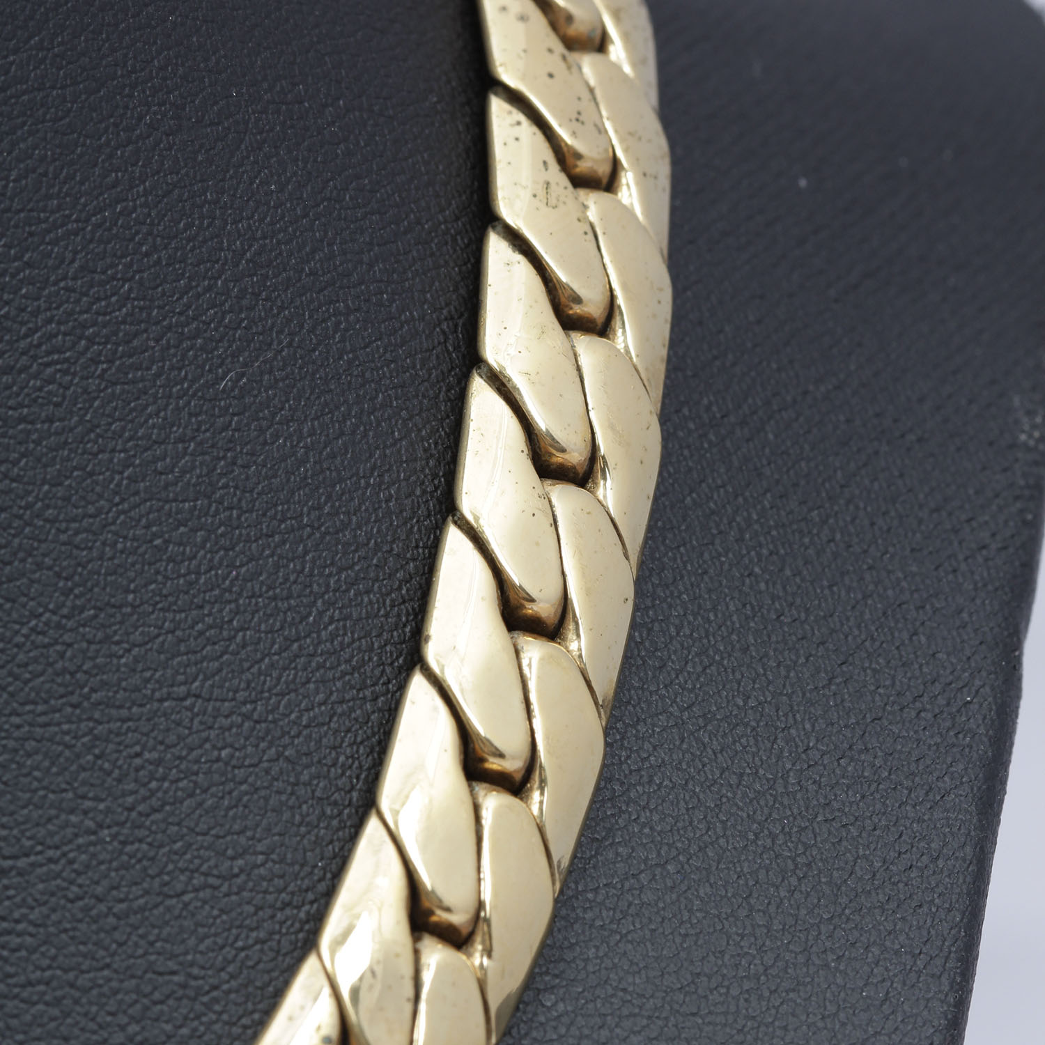 Vogue Bijoux Cabochon Necklace