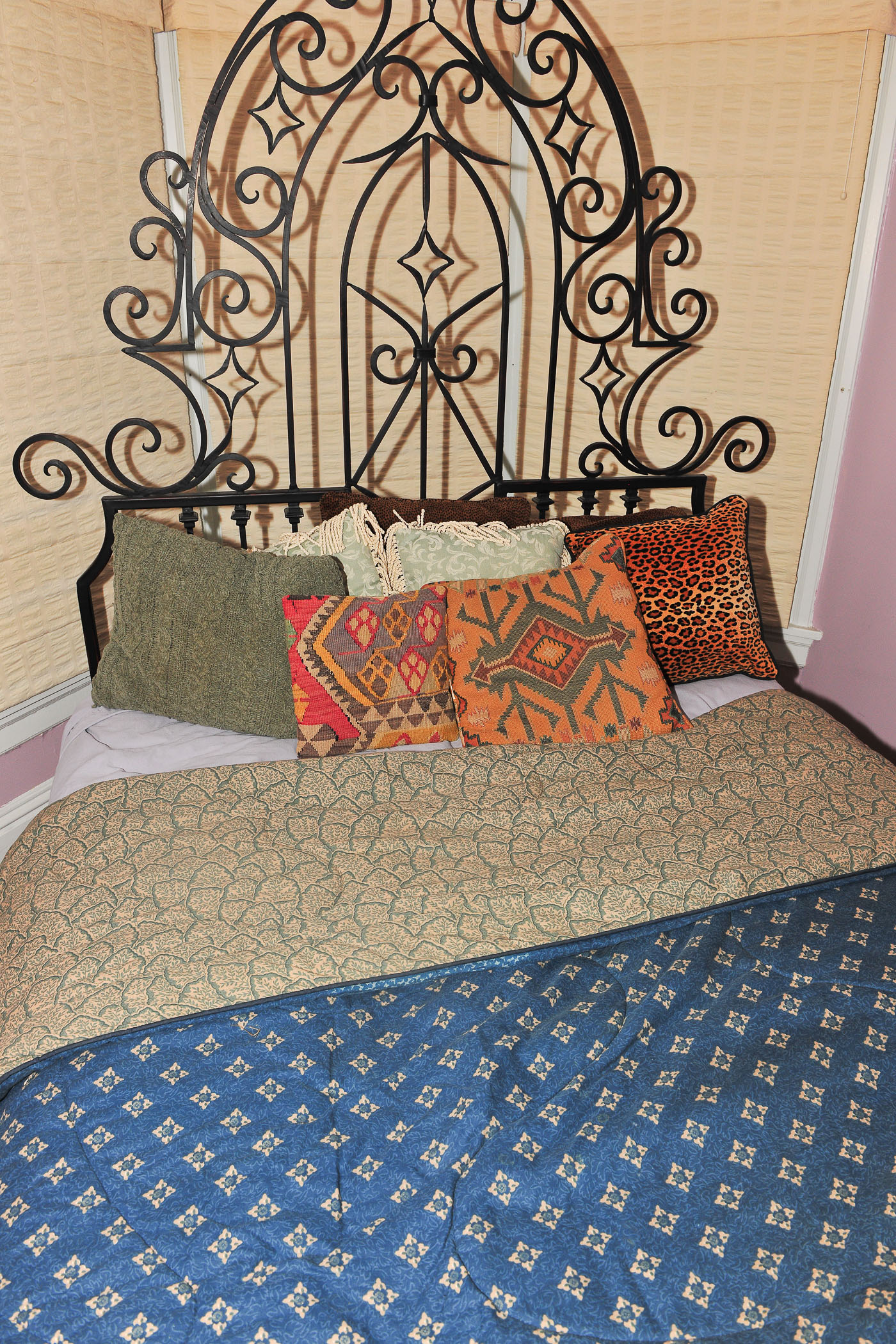 Spanish Style Iron Bed Frame and Linen Set