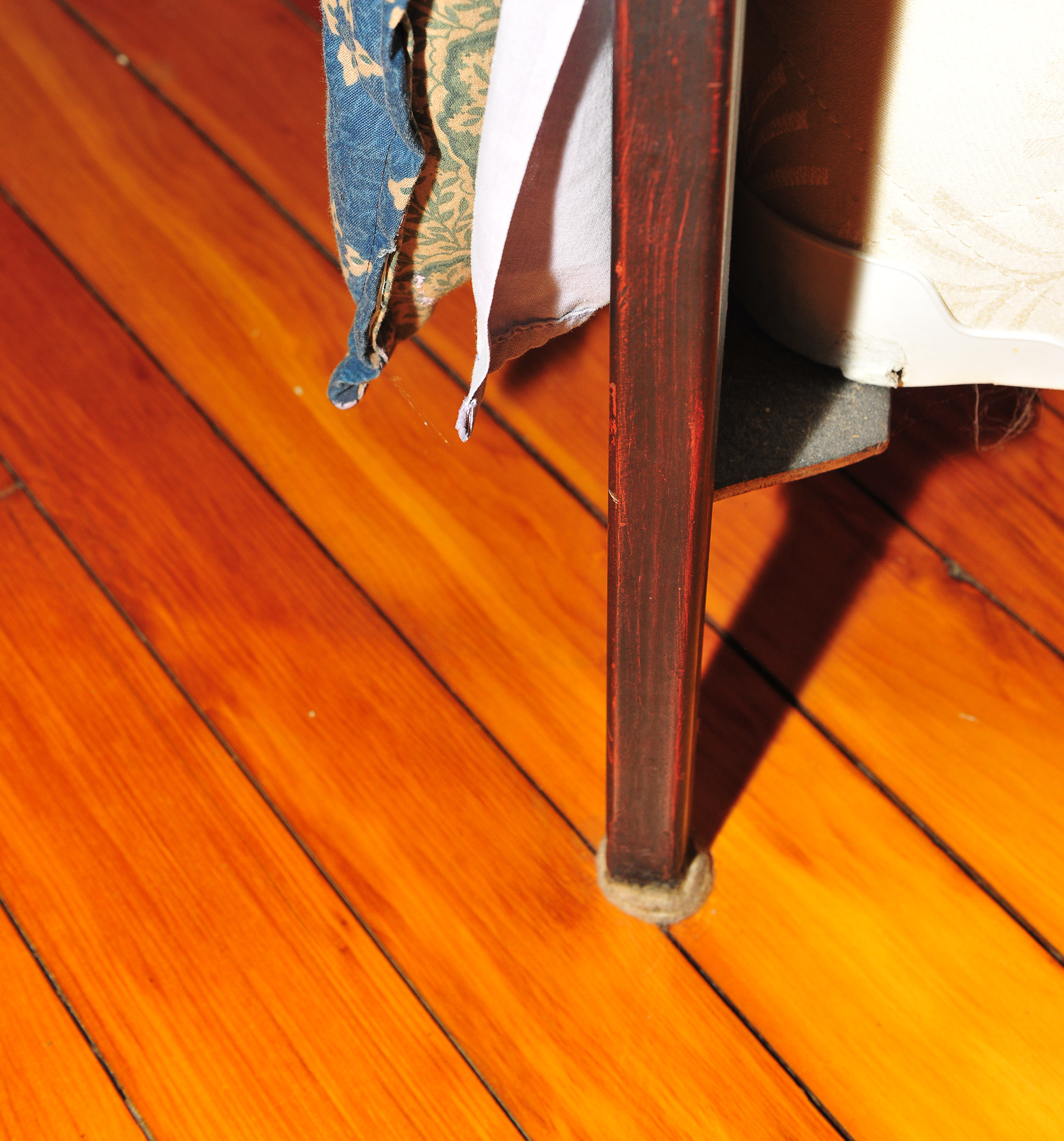 Spanish Style Iron Bed Frame and Linen Set