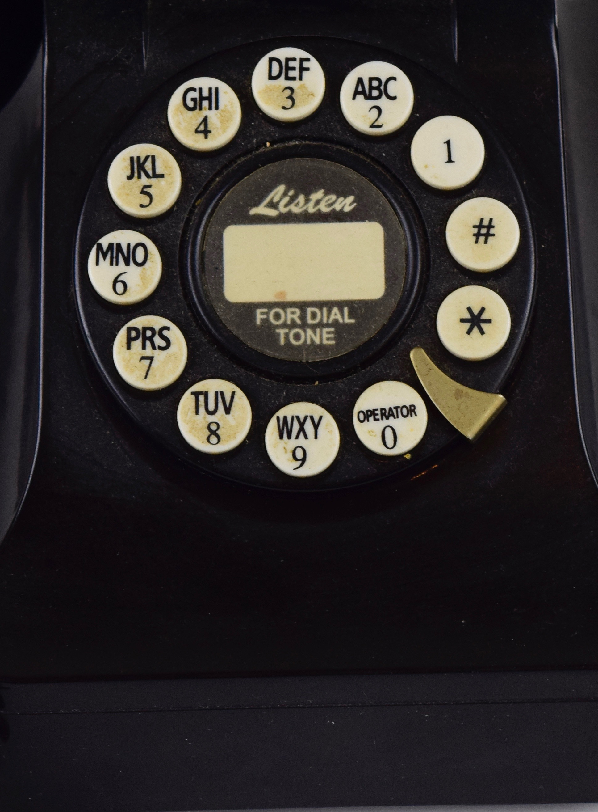 Contemporary Reproduction 1950s Classic Desk Phone