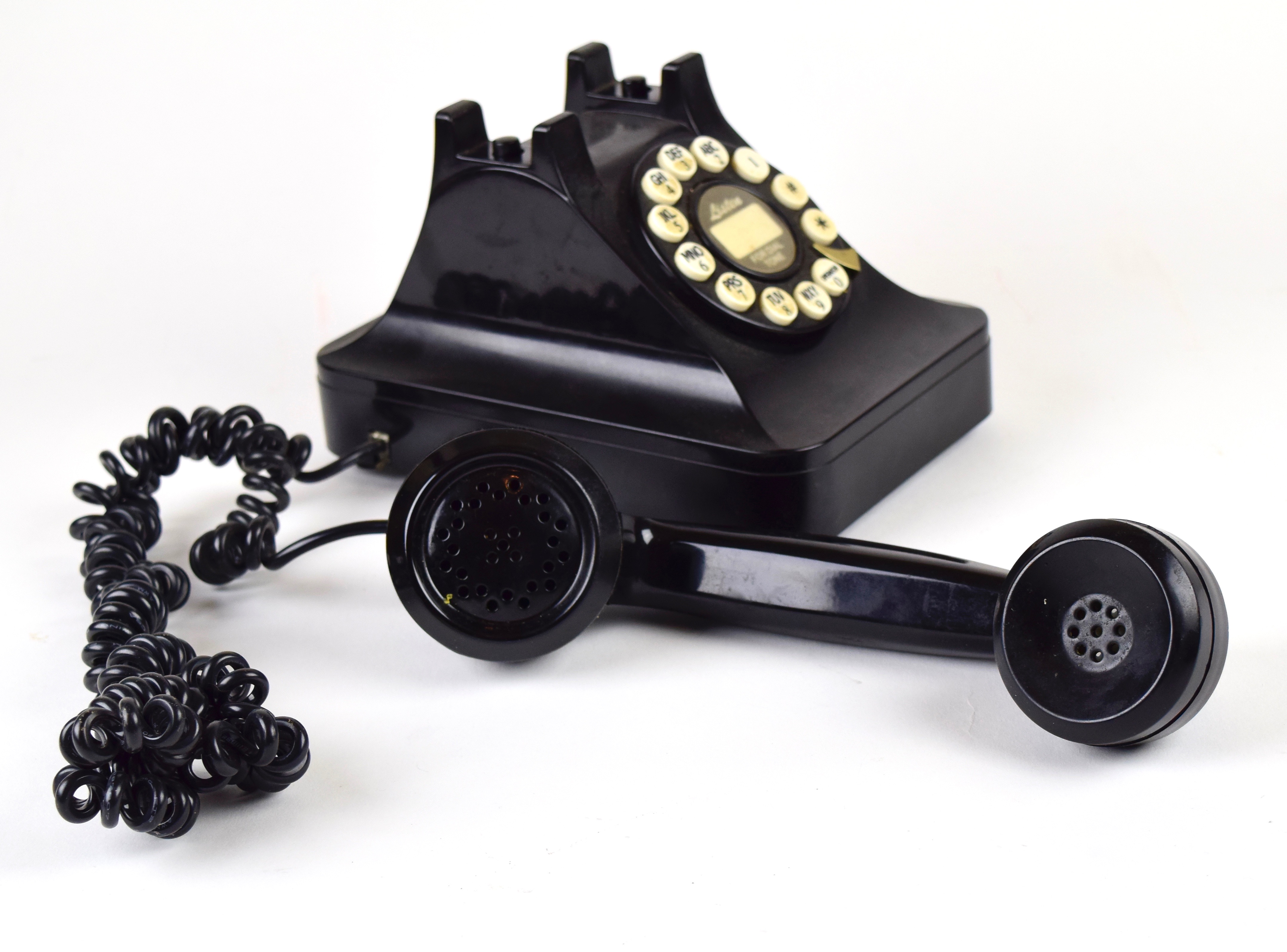 Contemporary Reproduction 1950s Classic Desk Phone