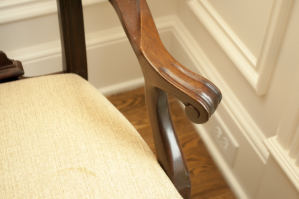 Henredon Rittenhouse Square Collection Dining Table with Matching Dining Chairs