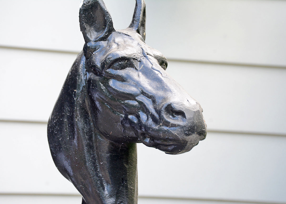 Black Cast Iron Horse Head Mailbox