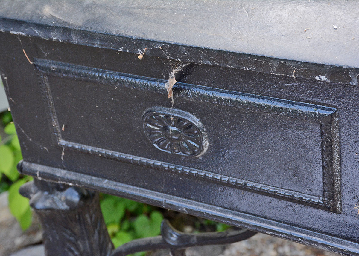 Black Cast Iron Horse Head Mailbox