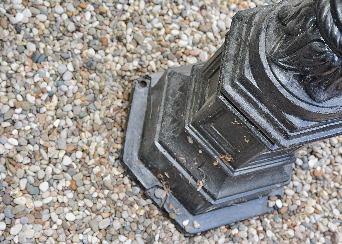 Black Cast Iron Horse Head Mailbox