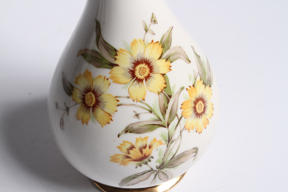 Collection of Vintage Porcelain Pieces