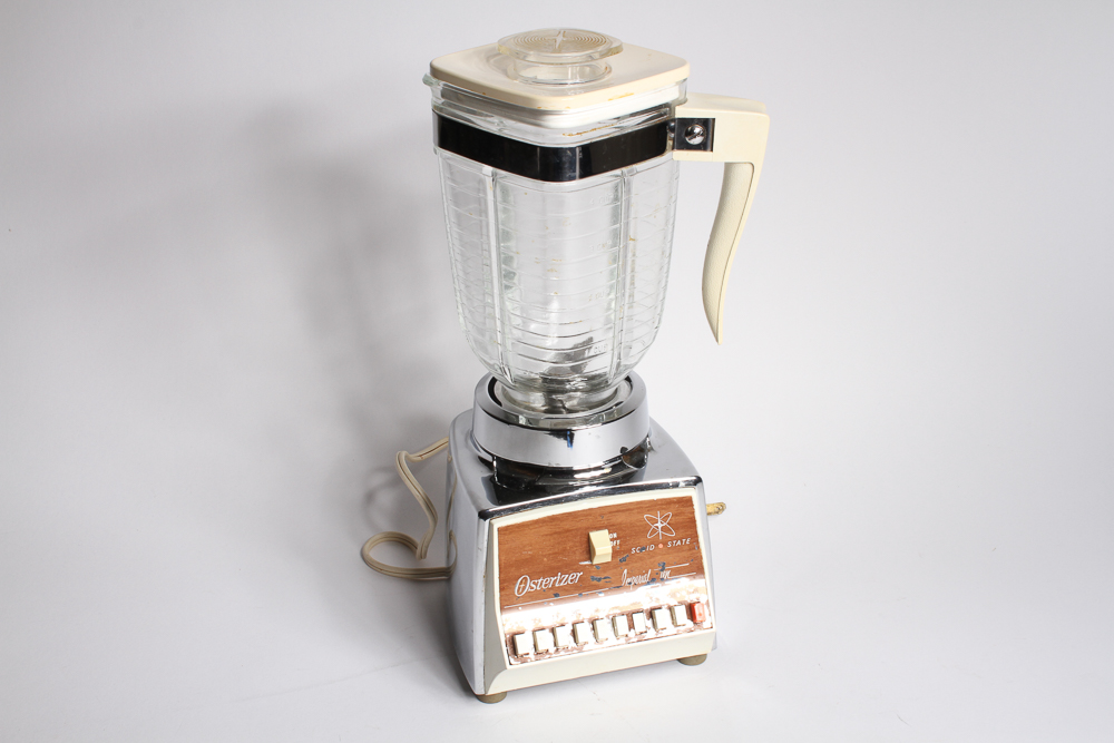 Assortment of Vintage Kitchen Appliances