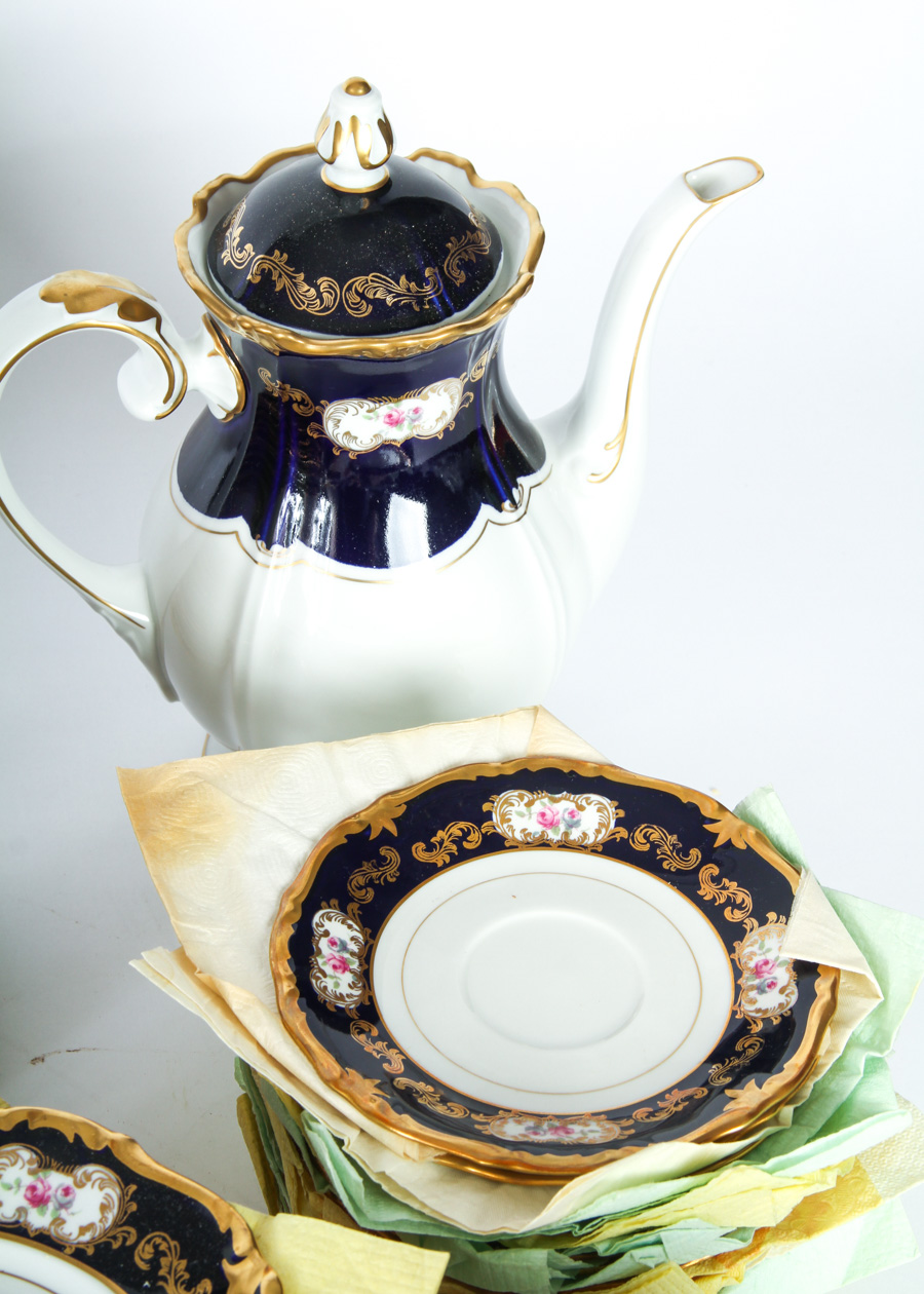 Reichenbach "Echt Kobalt" Fine China Set