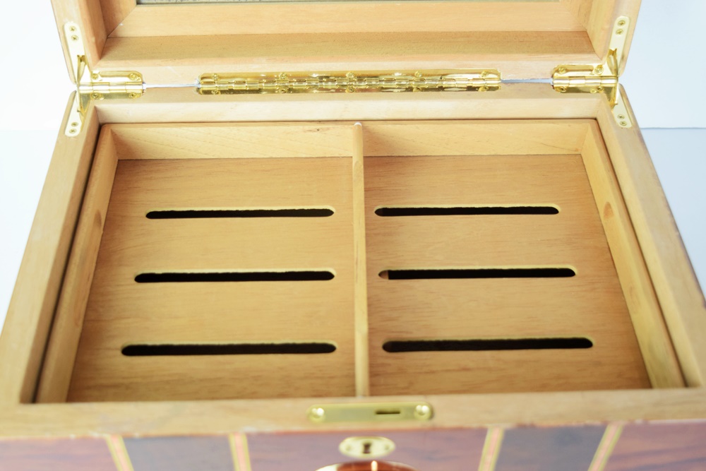 Supreme Cigar 150 Count Honduran Mahogany Humidor, New with Manual