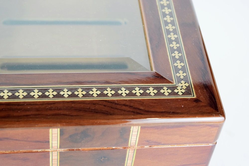 Supreme Cigar 150 Count Honduran Mahogany Humidor, New with Manual