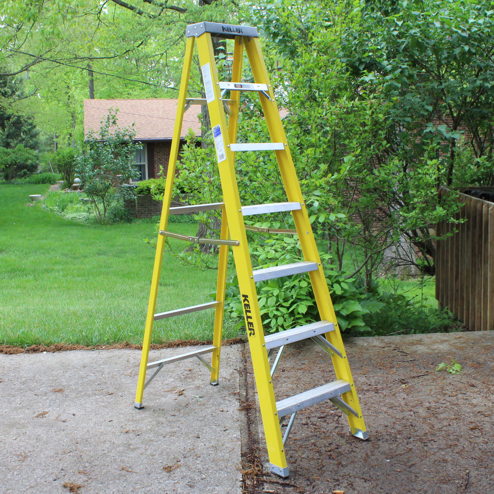 Keller 7-Foot Fiberglass Step Ladder