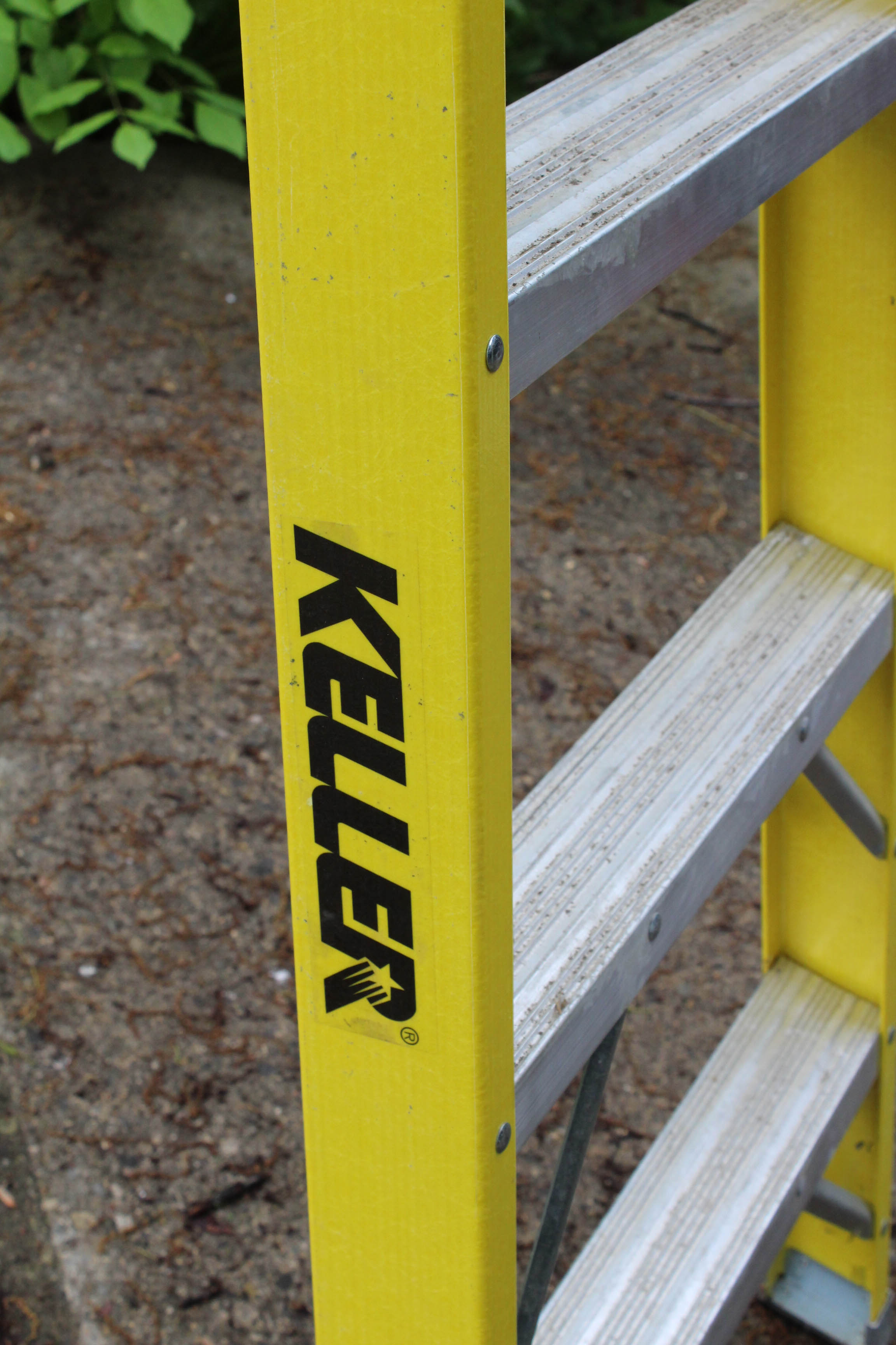 Keller 7-Foot Fiberglass Step Ladder