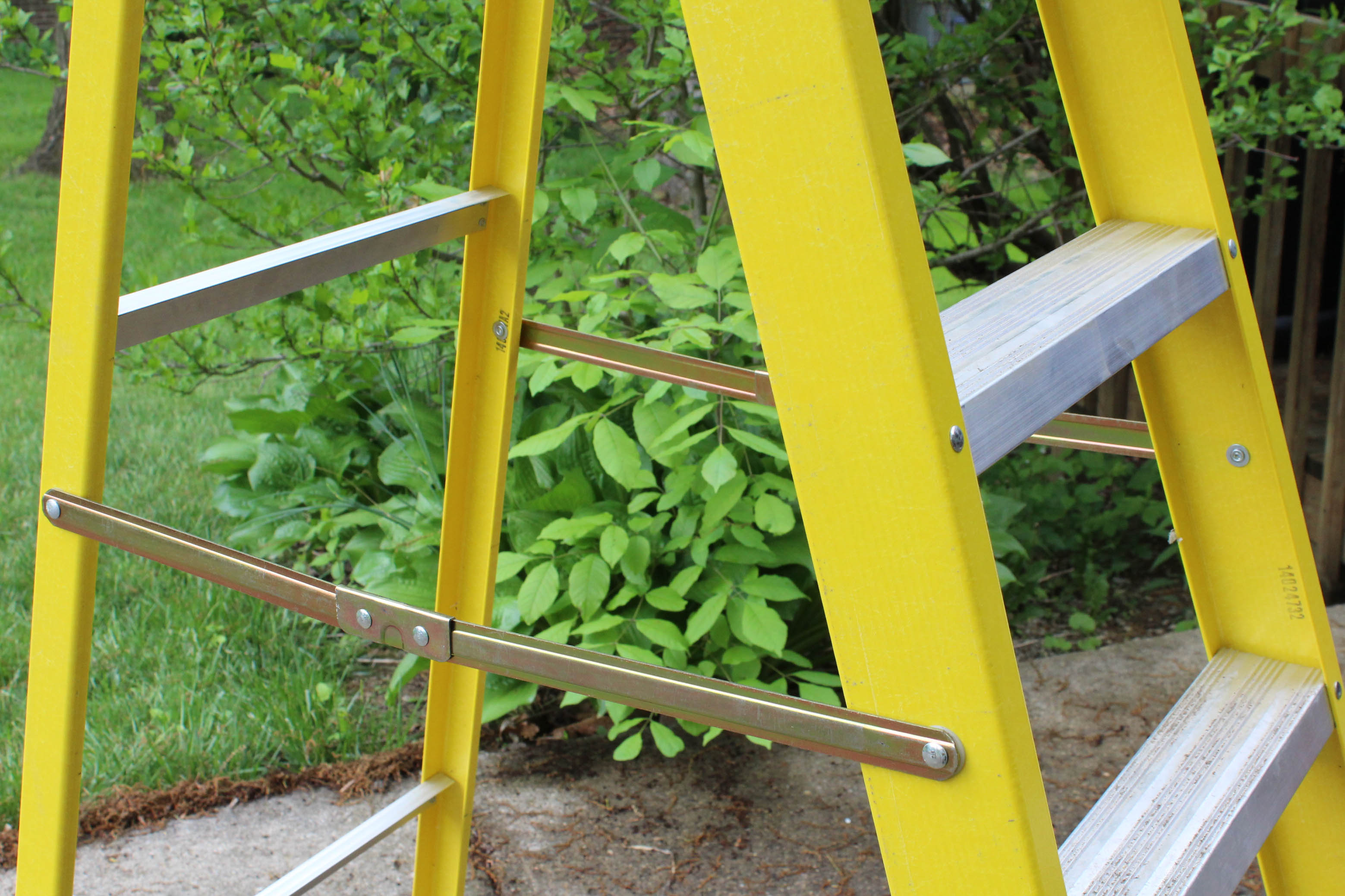 Keller 7-Foot Fiberglass Step Ladder