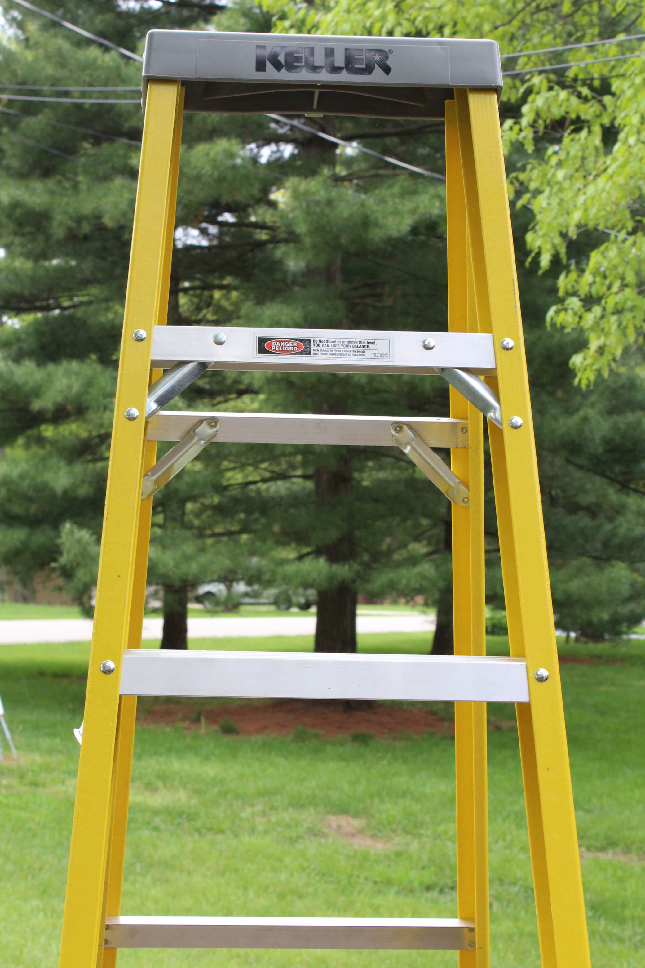 Keller 7-Foot Fiberglass Step Ladder