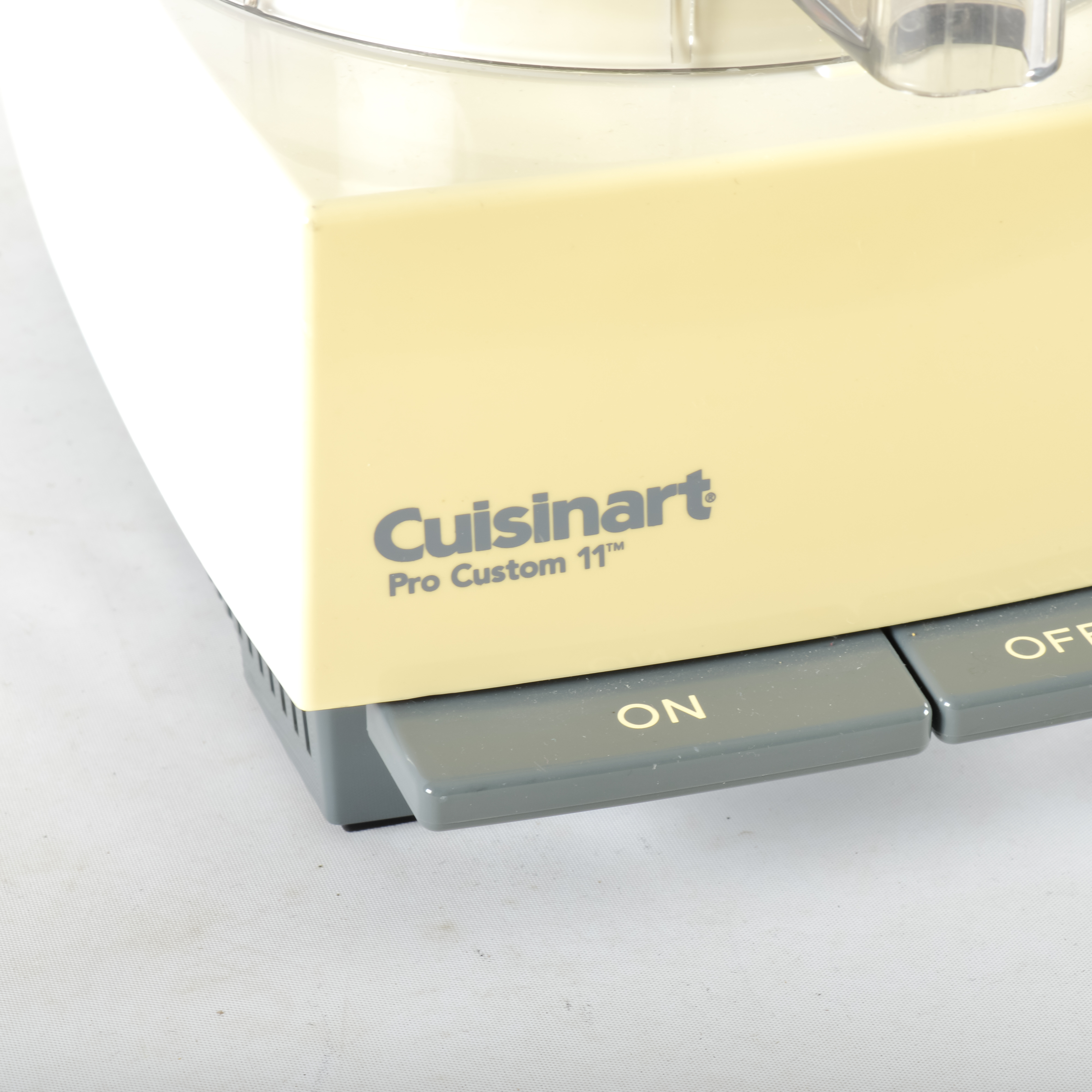 Cuisinart Pro Custom Food Processor