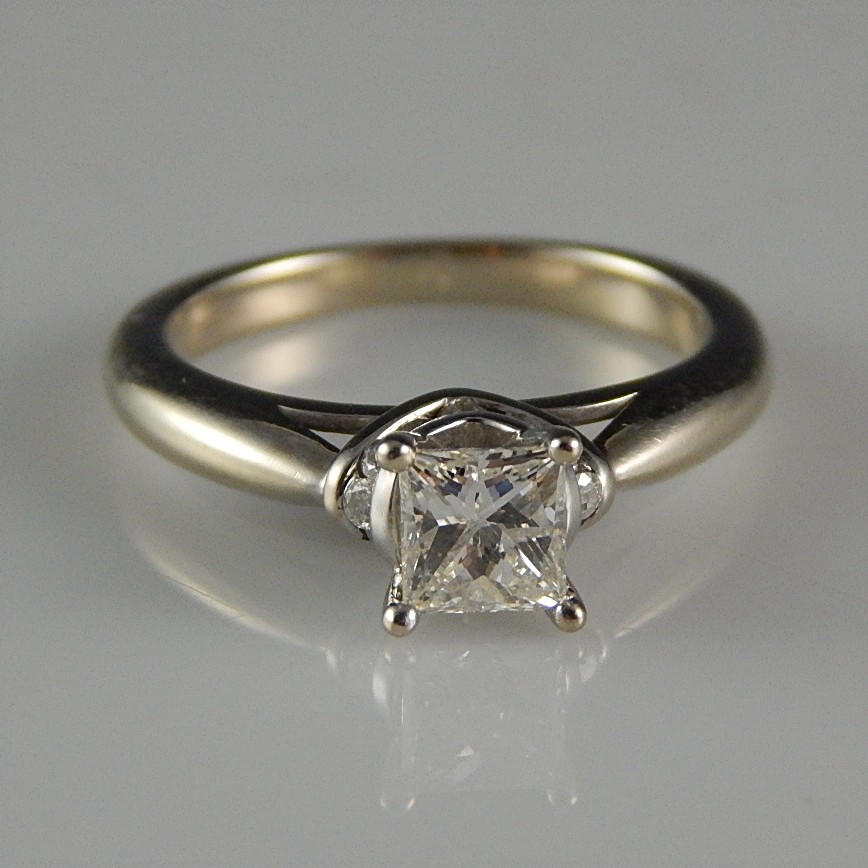 0.84 CTW 14K White Gold Diamond Ring