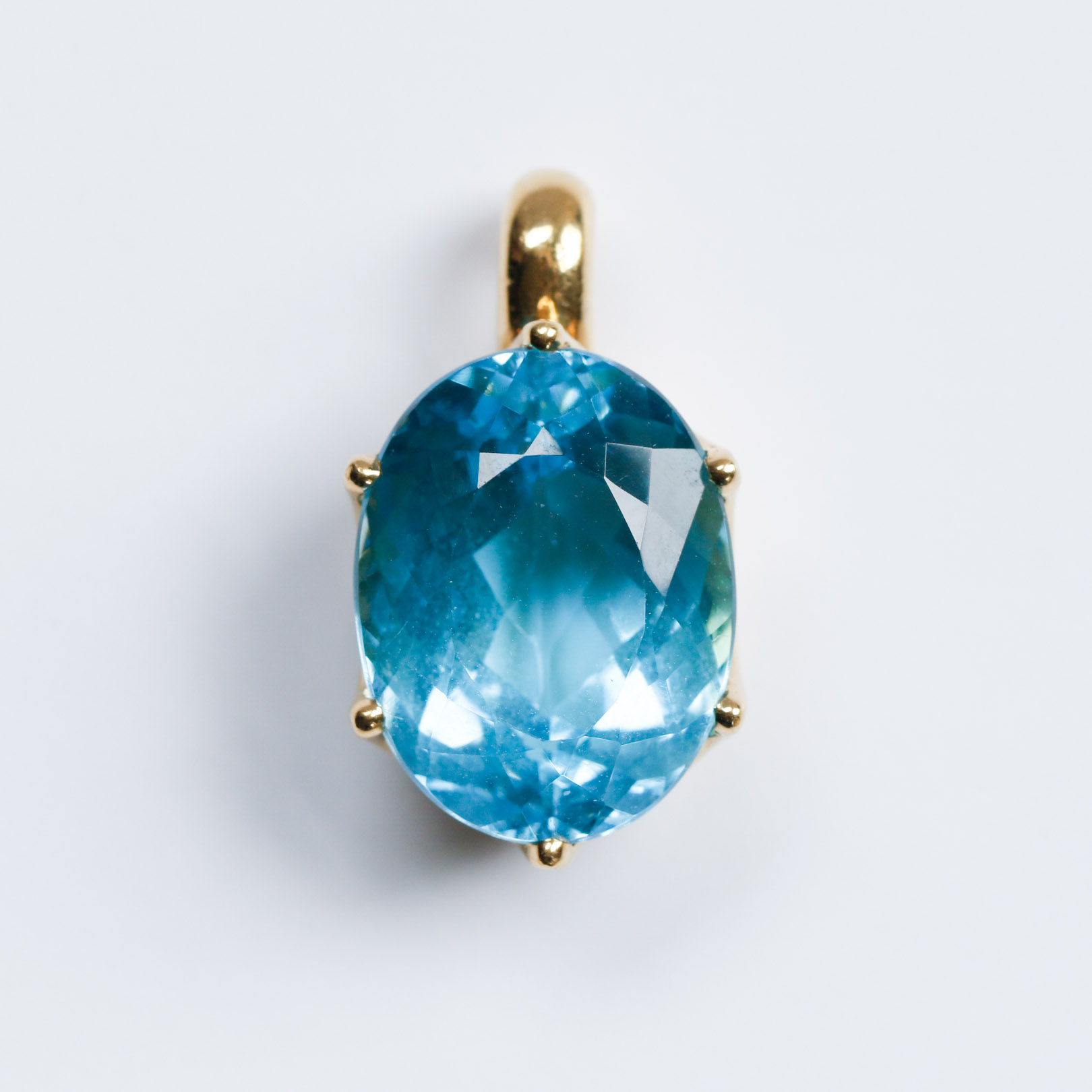 H. Stern 18K Yellow Gold Blue Topaz Pendant