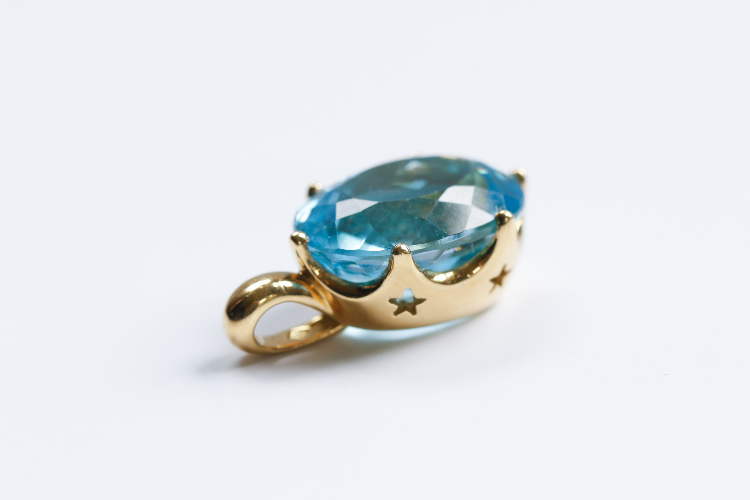 H. Stern 18K Yellow Gold Blue Topaz Pendant