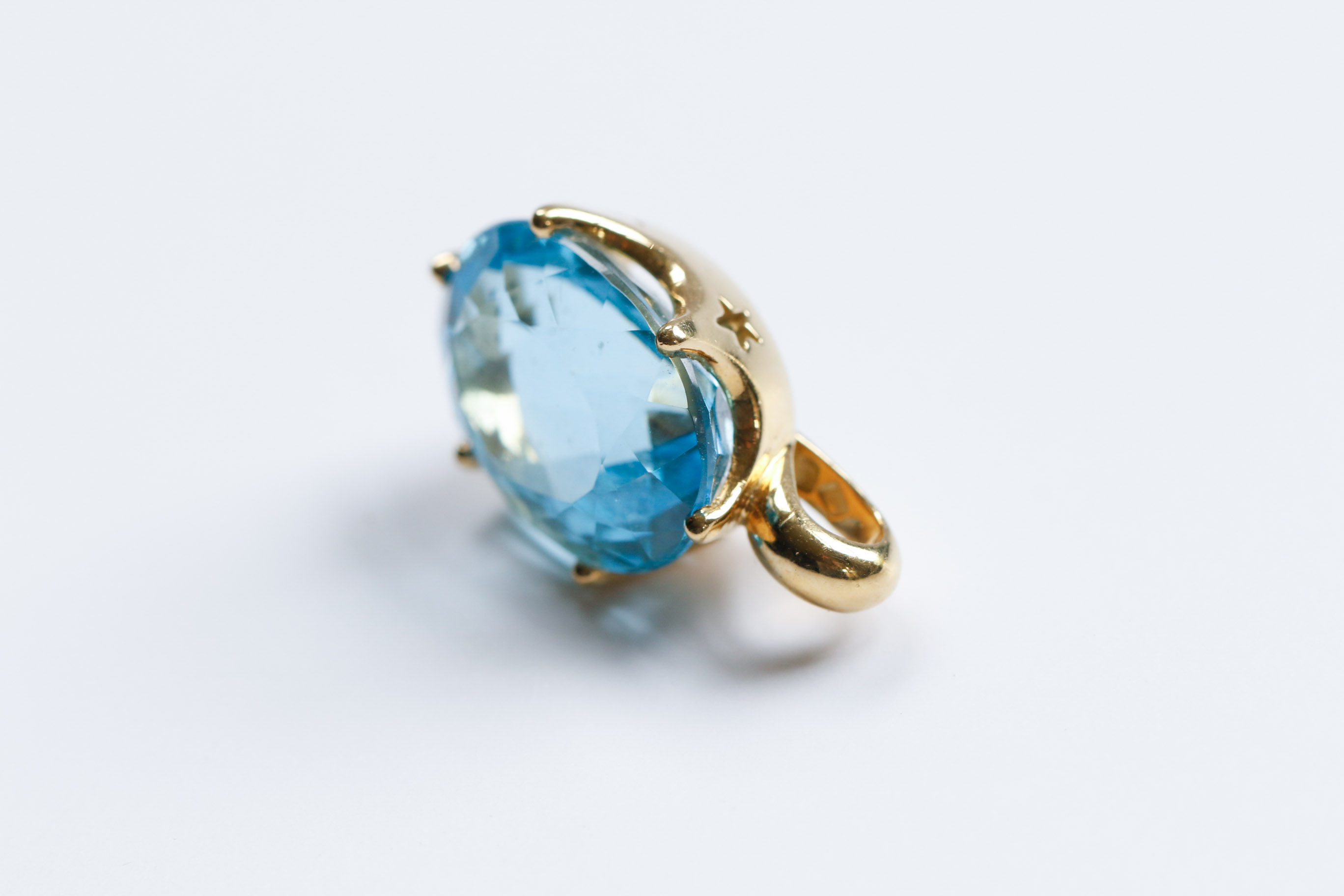 H. Stern 18K Yellow Gold Blue Topaz Pendant