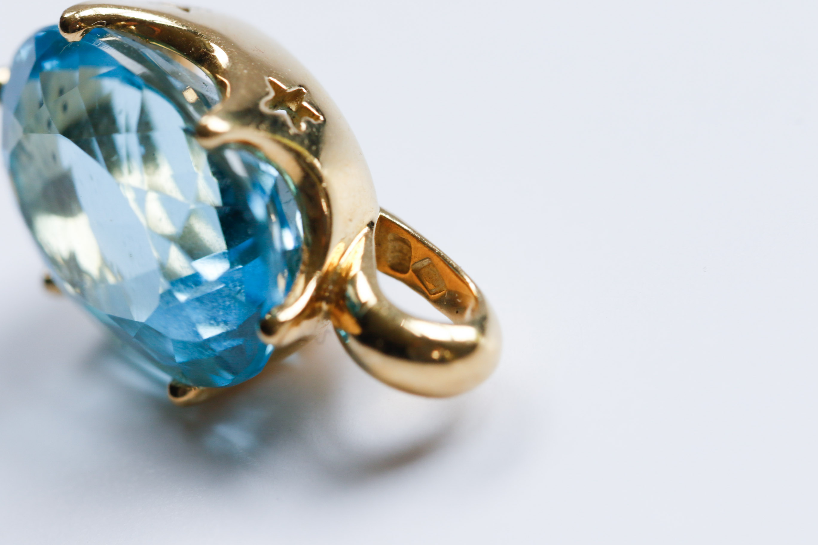 H. Stern 18K Yellow Gold Blue Topaz Pendant