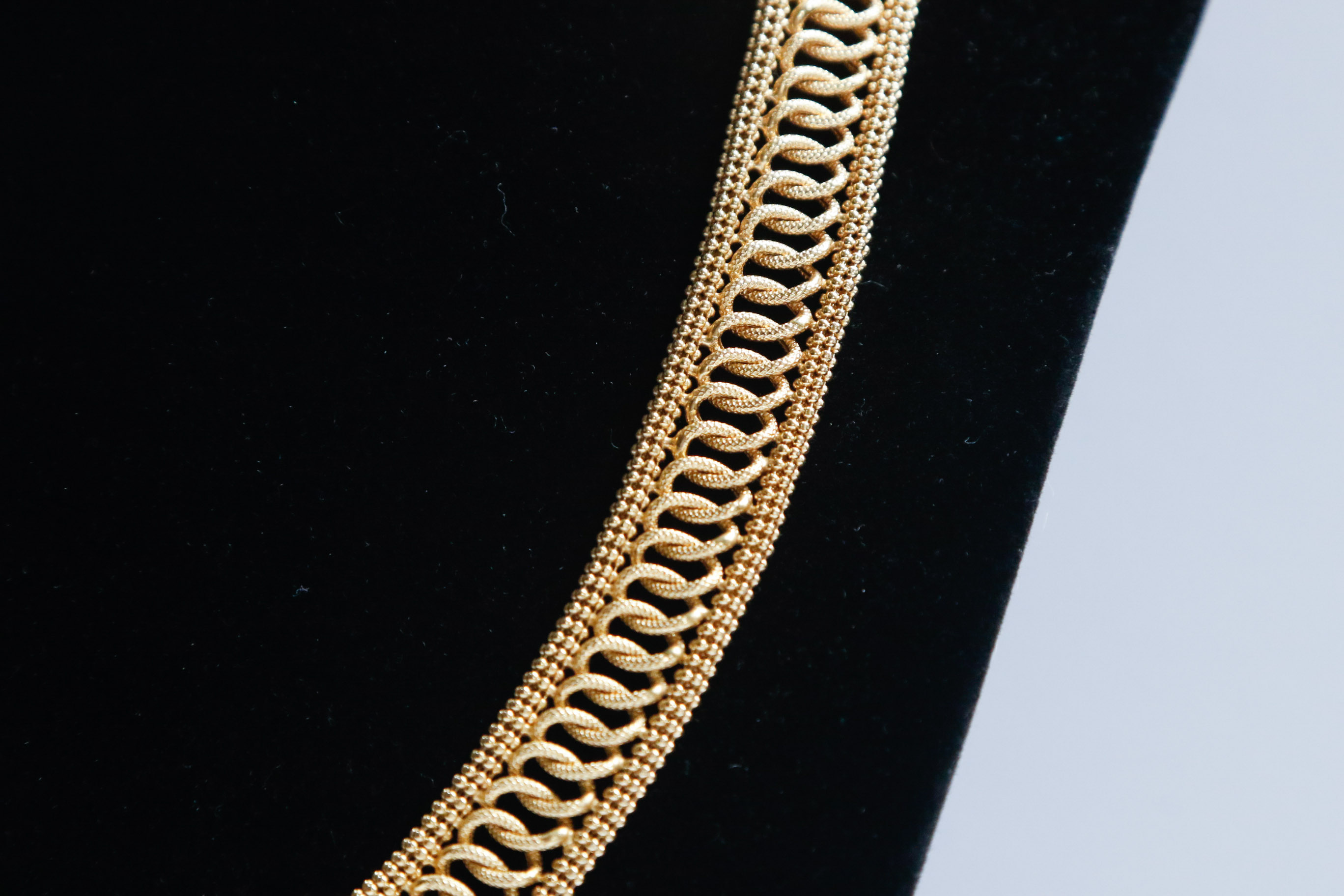14K Yellow Gold Mesh Link Necklace