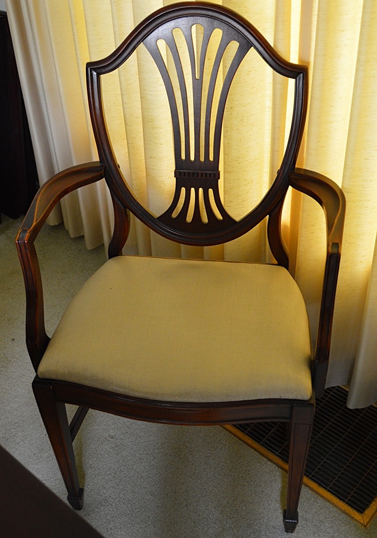 Hepplewhite Style Mahogany Dining Table and Six Chairs