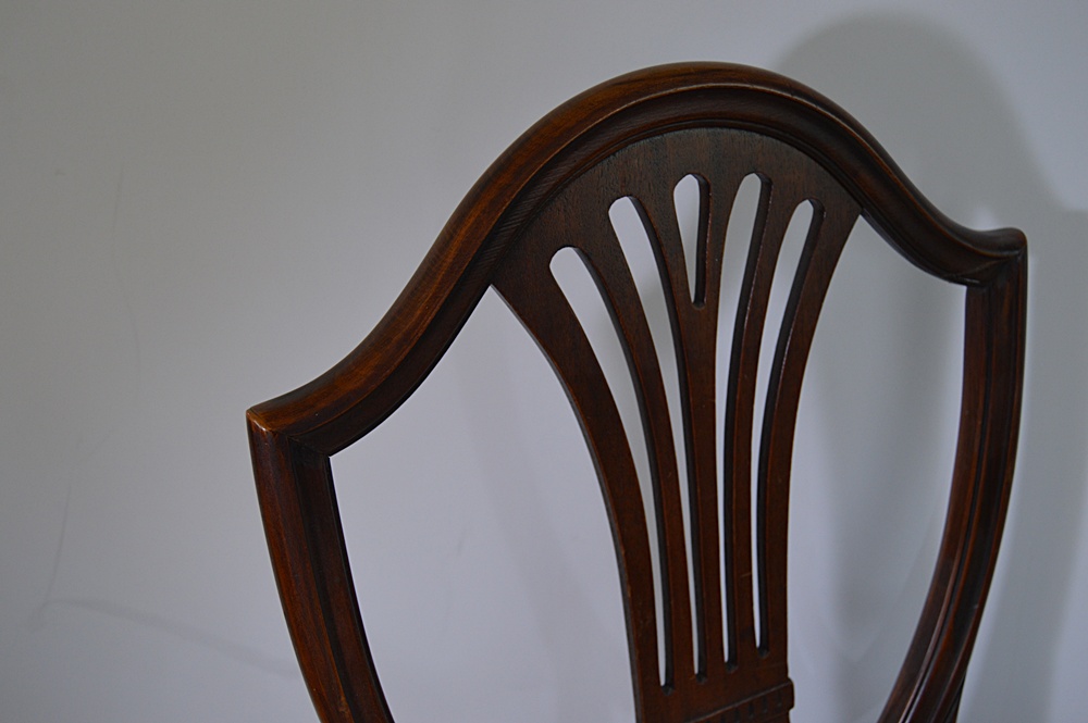 Hepplewhite Style Mahogany Dining Table and Six Chairs
