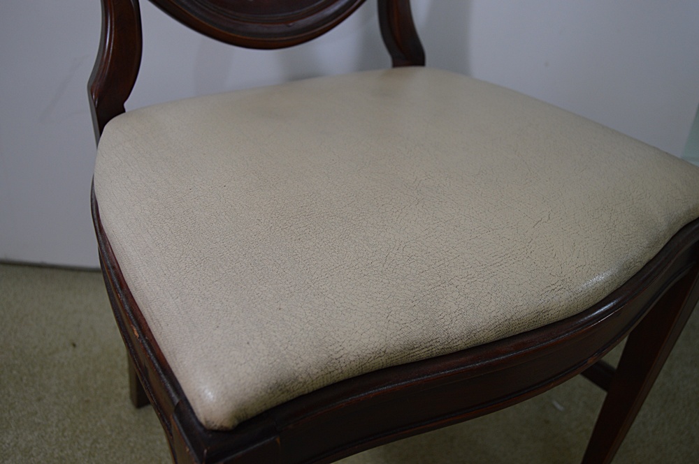 Hepplewhite Style Mahogany Dining Table and Six Chairs