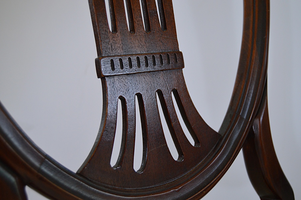 Hepplewhite Style Mahogany Dining Table and Six Chairs