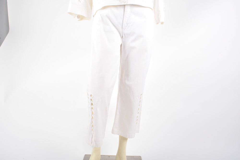 Christina White Cotton Capris and Shirt