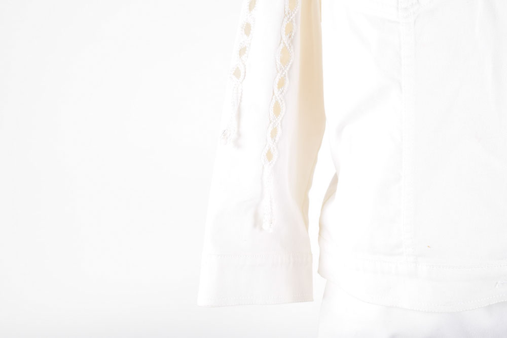 Christina White Cotton Capris and Shirt