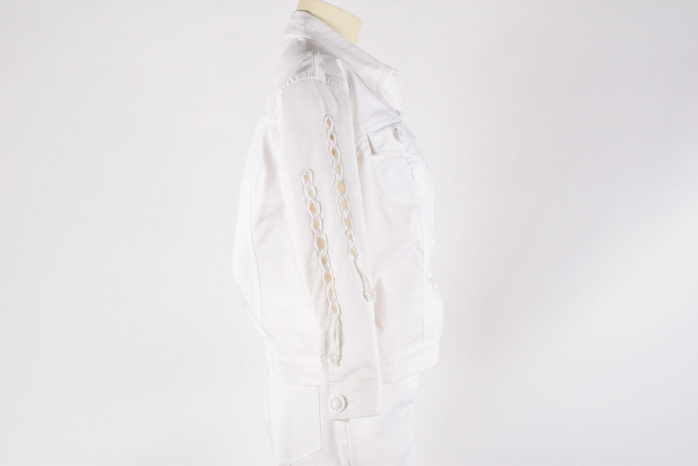 Christina White Cotton Capris and Shirt