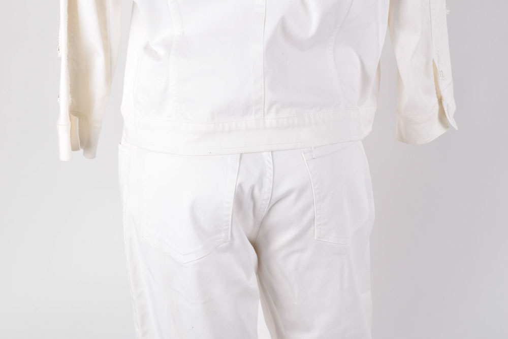 Christina White Cotton Capris and Shirt