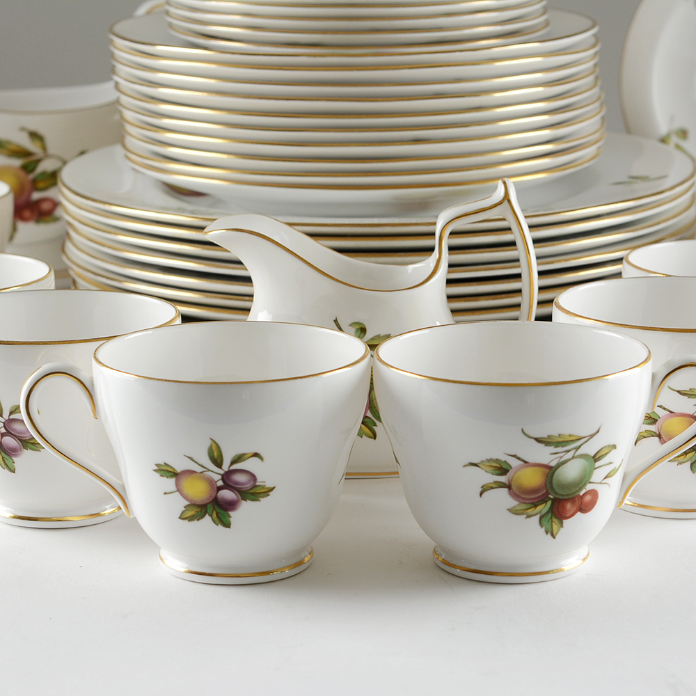 Set of Spode English Bone China in Blenheim Pattern