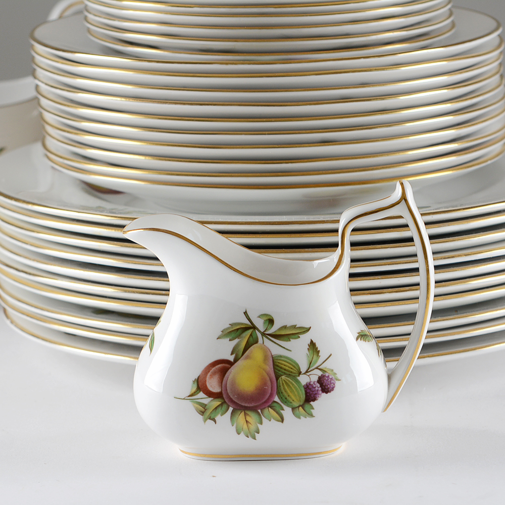 Set of Spode English Bone China in Blenheim Pattern