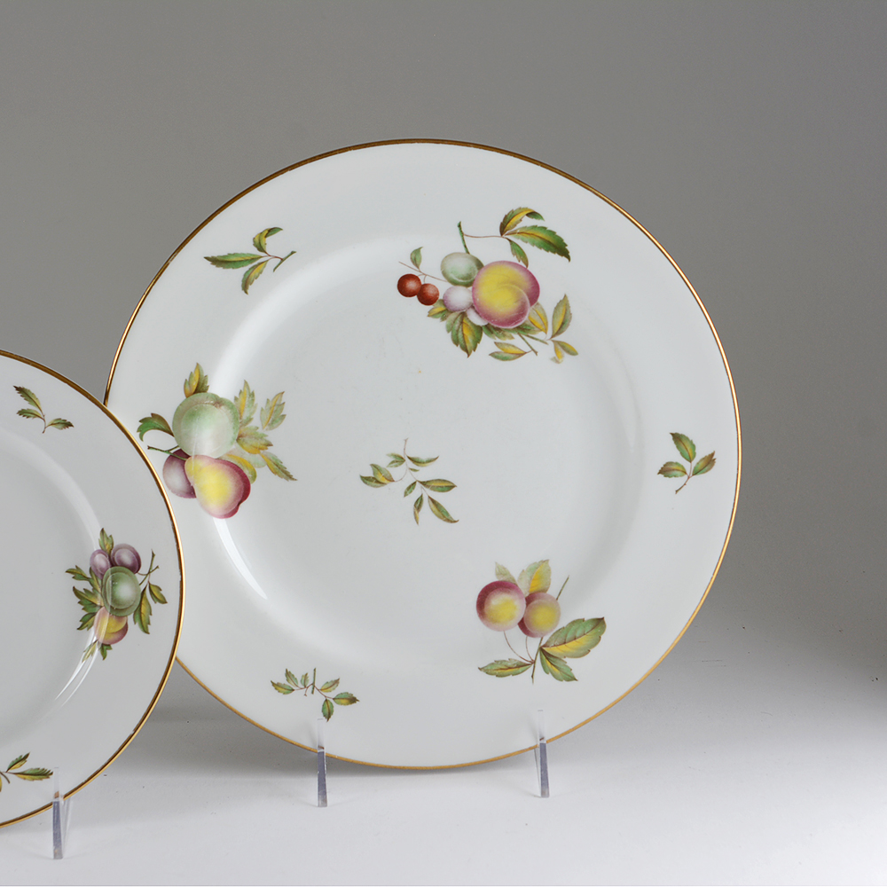 Set of Spode English Bone China in Blenheim Pattern