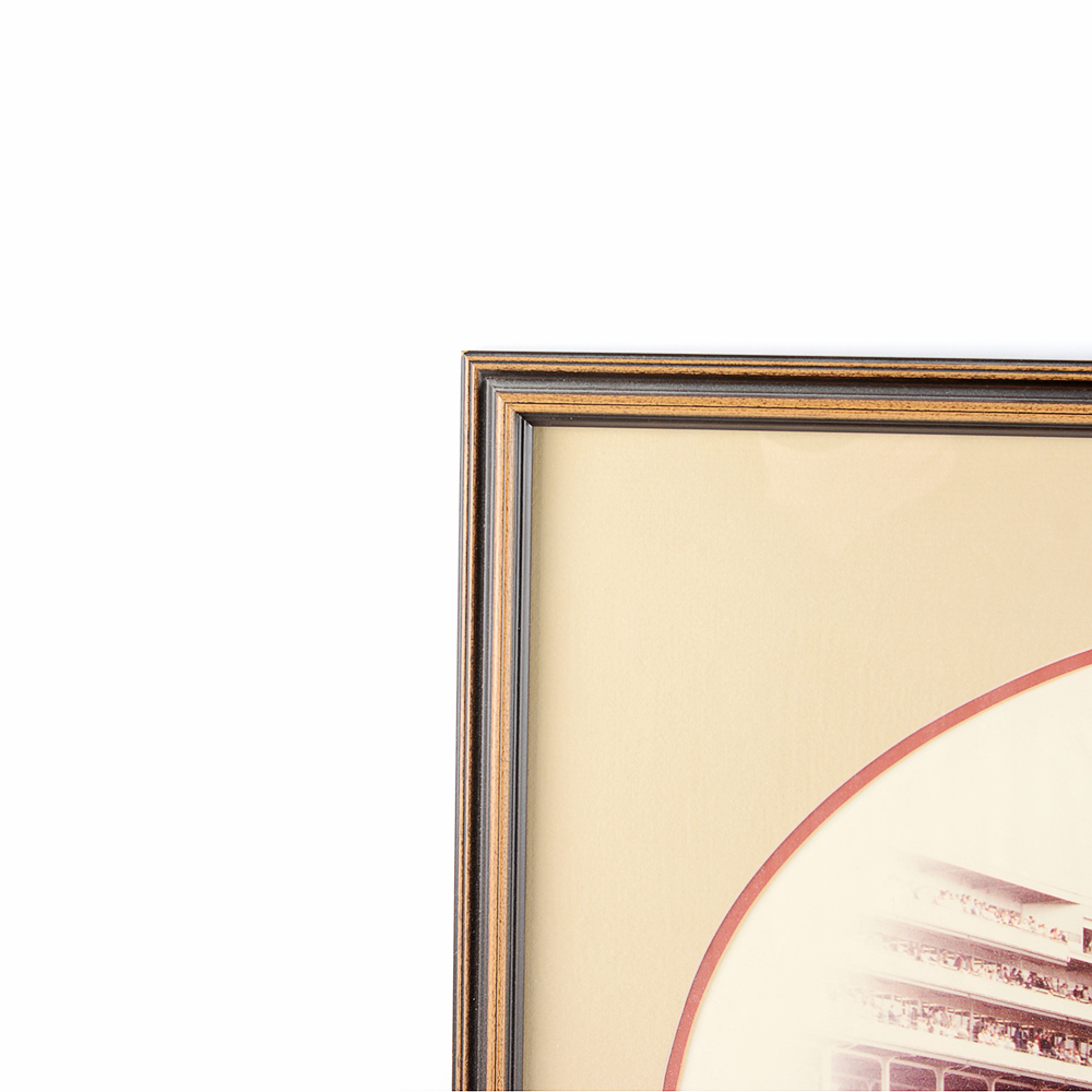 Limited Edition Kentucky Derby Photograph Signed by Artist