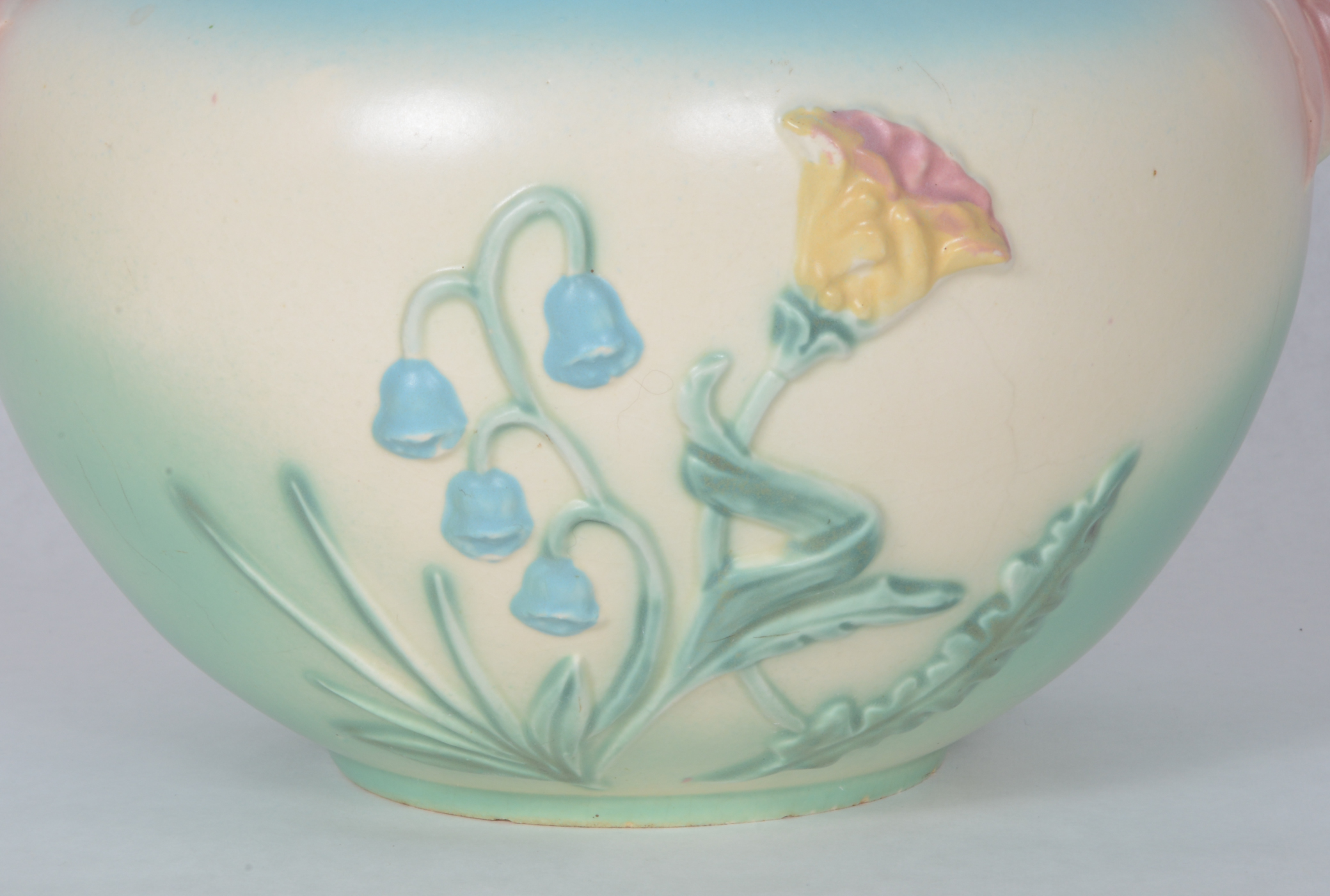 Vintage Hull Art "Bow Knot" Pottery Jardiniere