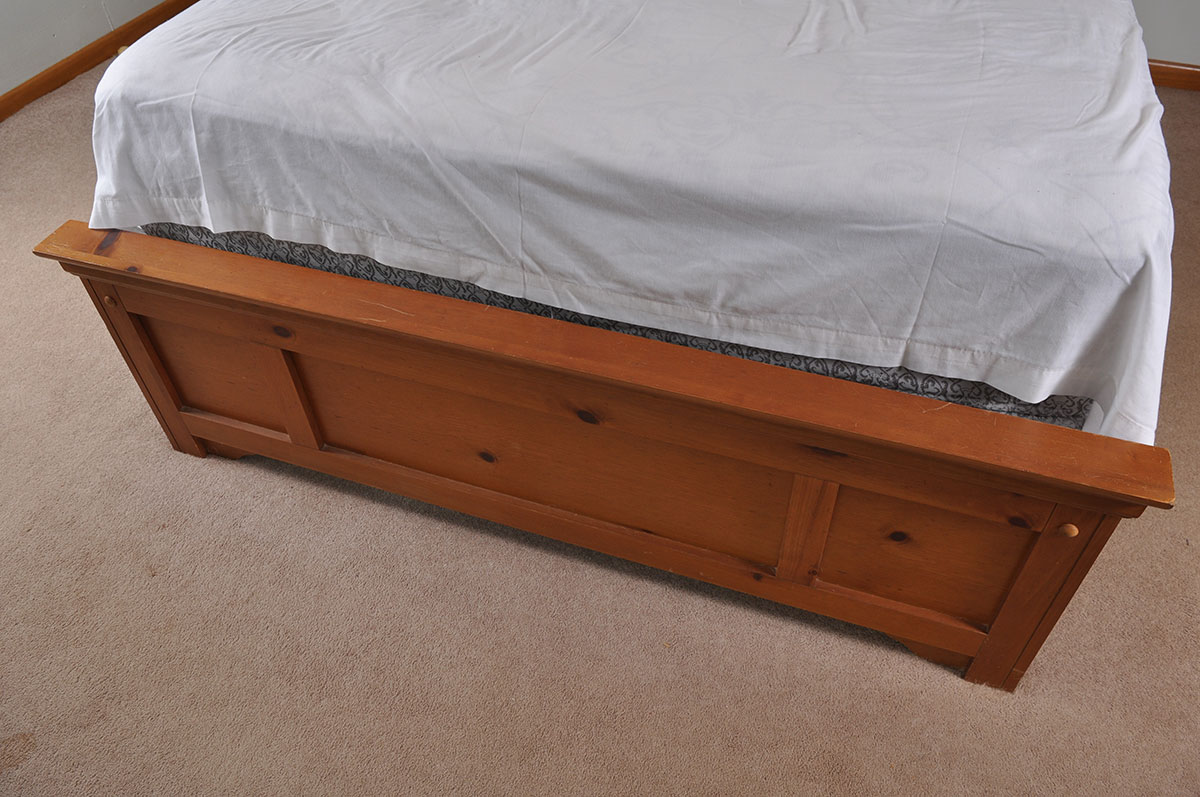 Full Size Knotty Pine Headboard and Footboard with Frame