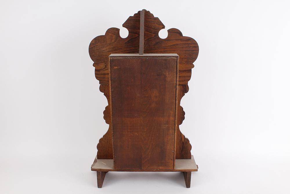 Early 20th Century Oak Mantel Clock With Incised Facade