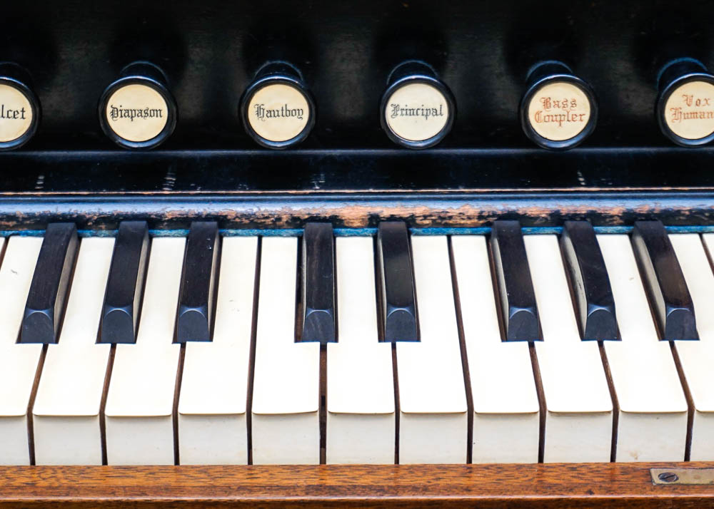 Antique Sterling Company Organ