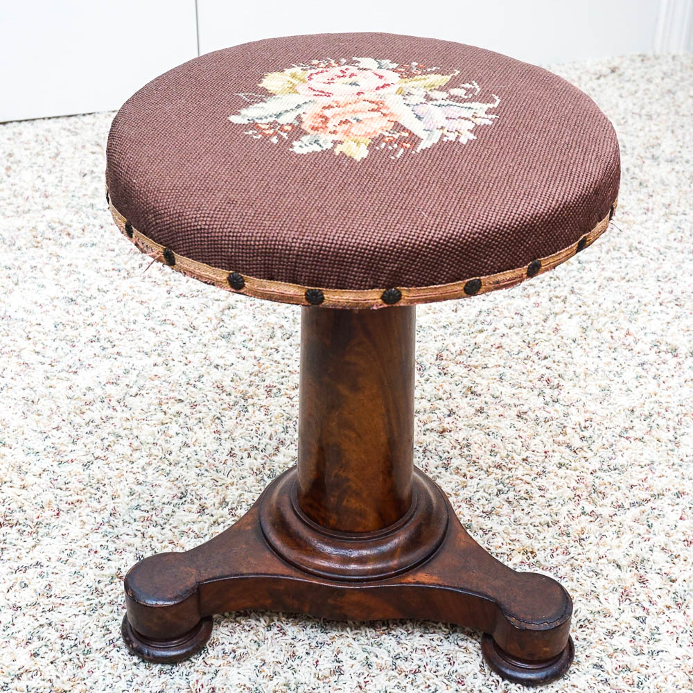 Antique Sterling Company Organ