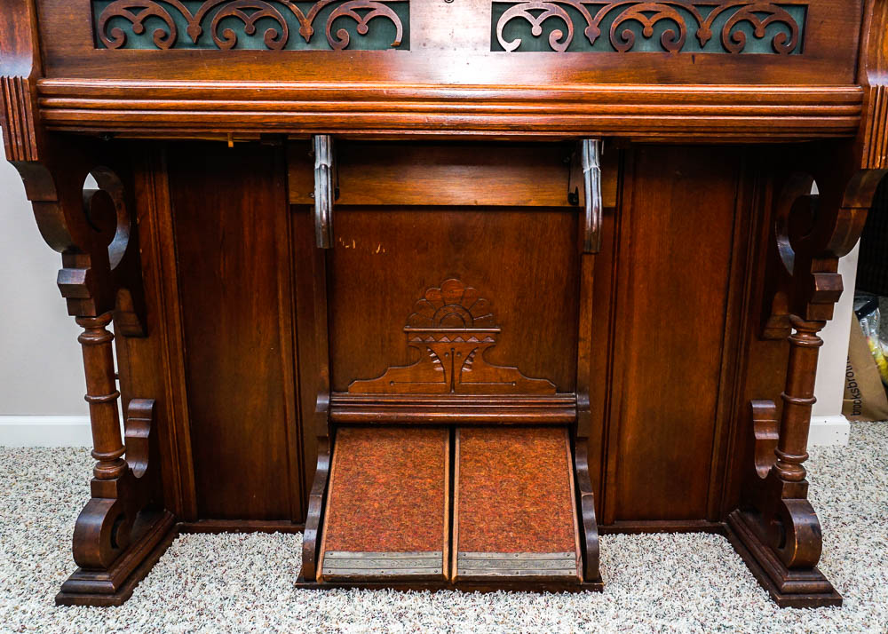 Antique Sterling Company Organ