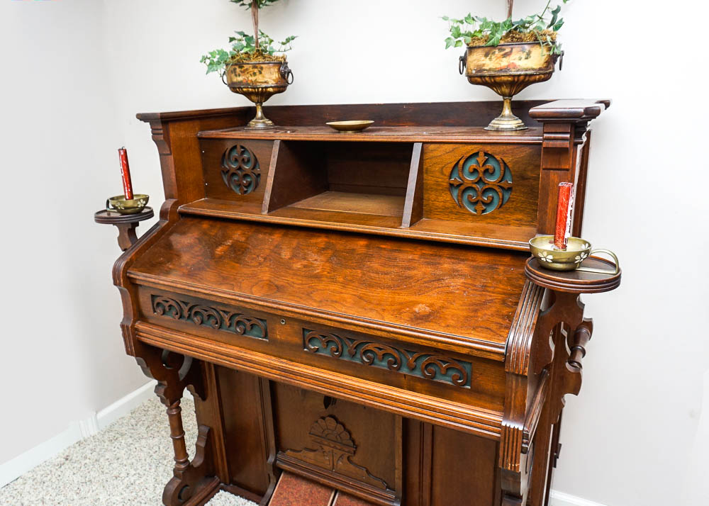 Antique Sterling Company Organ