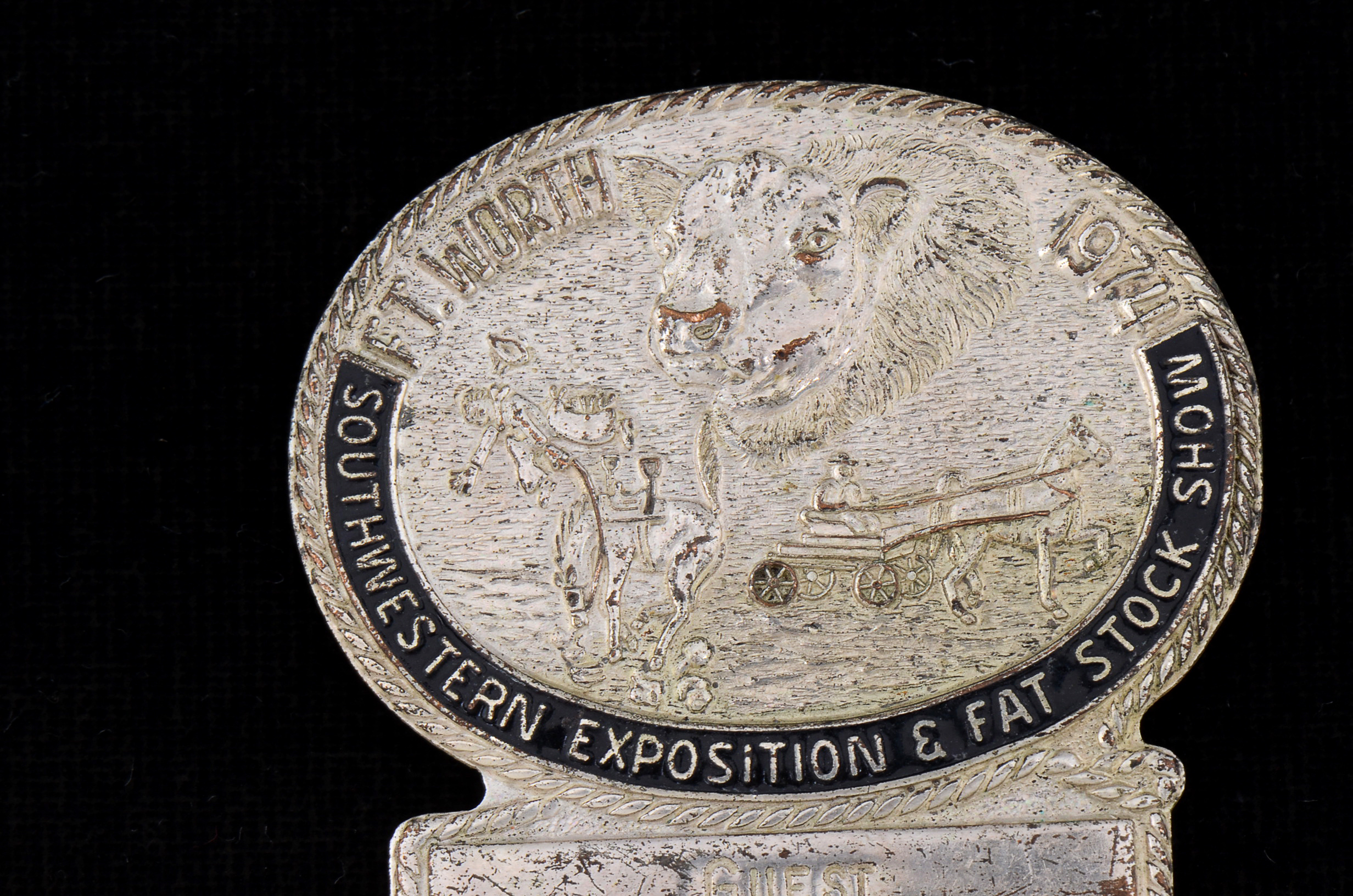 1974 Vintage Ft. Worth Southwestern Exposition & Fat Stock Show Guest Pin